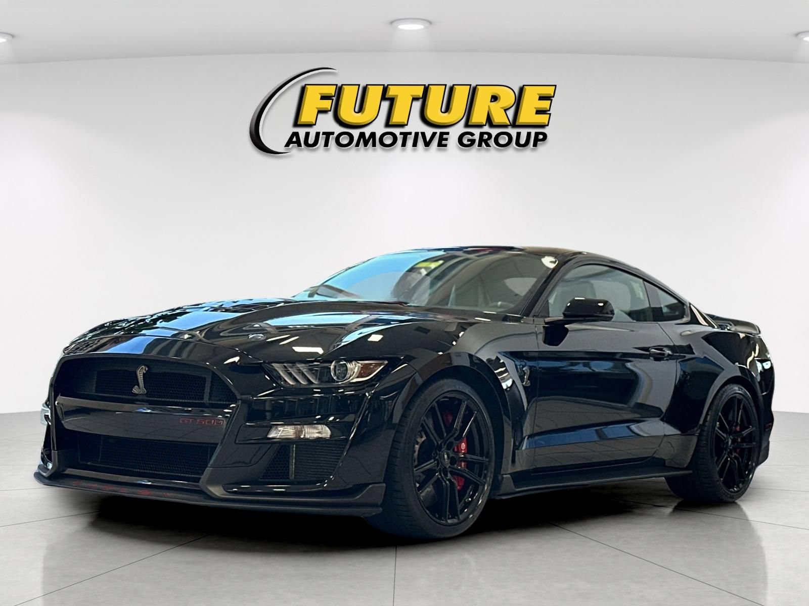 Certified 2020 Ford Mustang Shelby GT500 w/ Technology Package RWD image 4