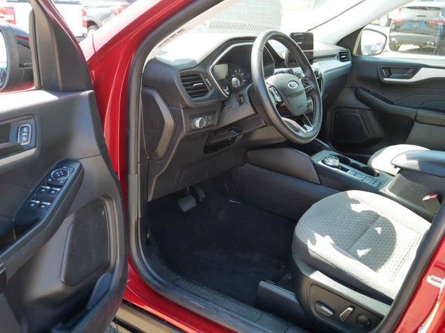 Certified 2022 Ford Escape SE w/ SE Sport Appearance Package AWD/4WD image 11