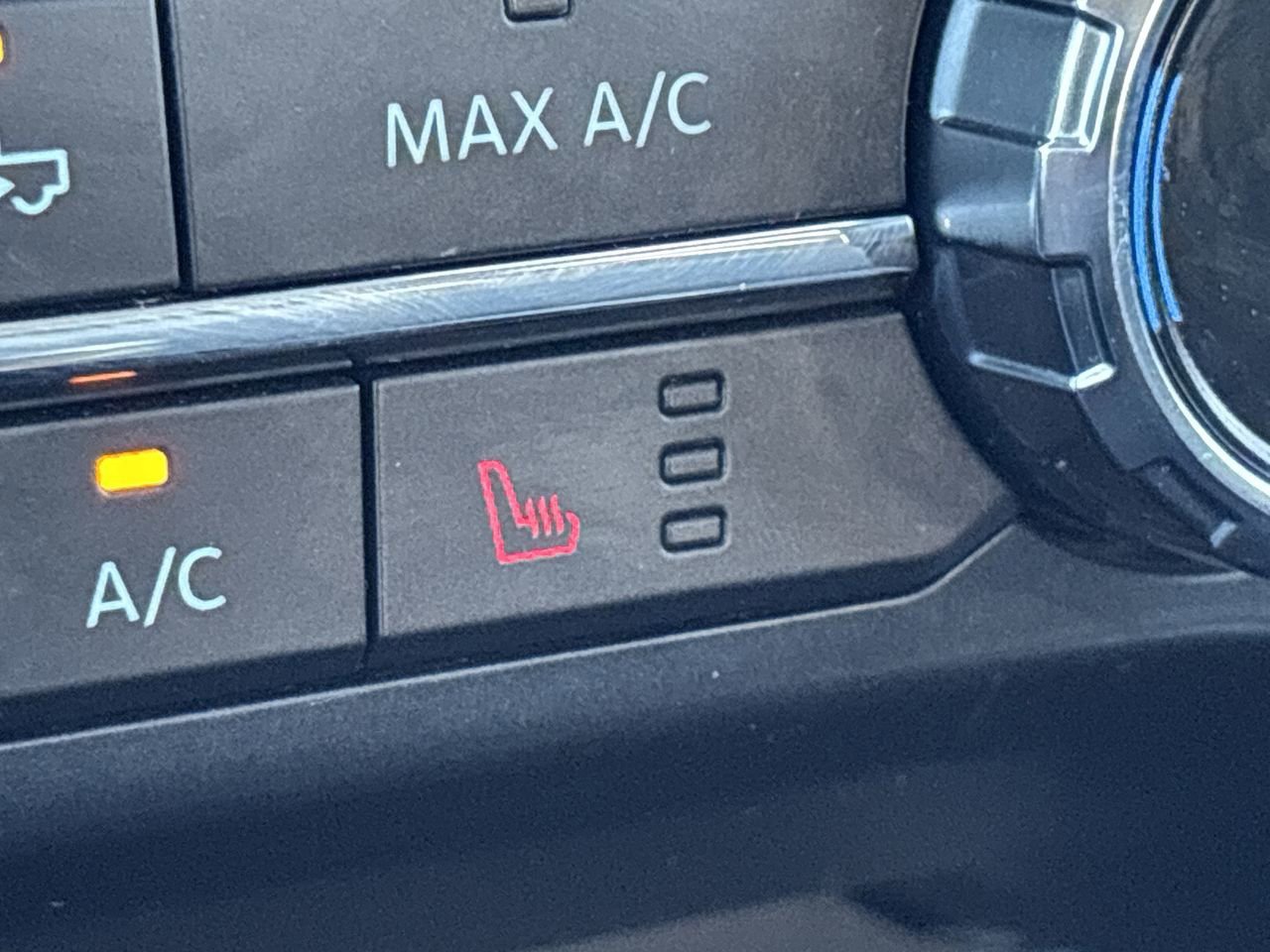 Certified 2022 Ford F150 XLT w/ Equipment Group 302A High image 30