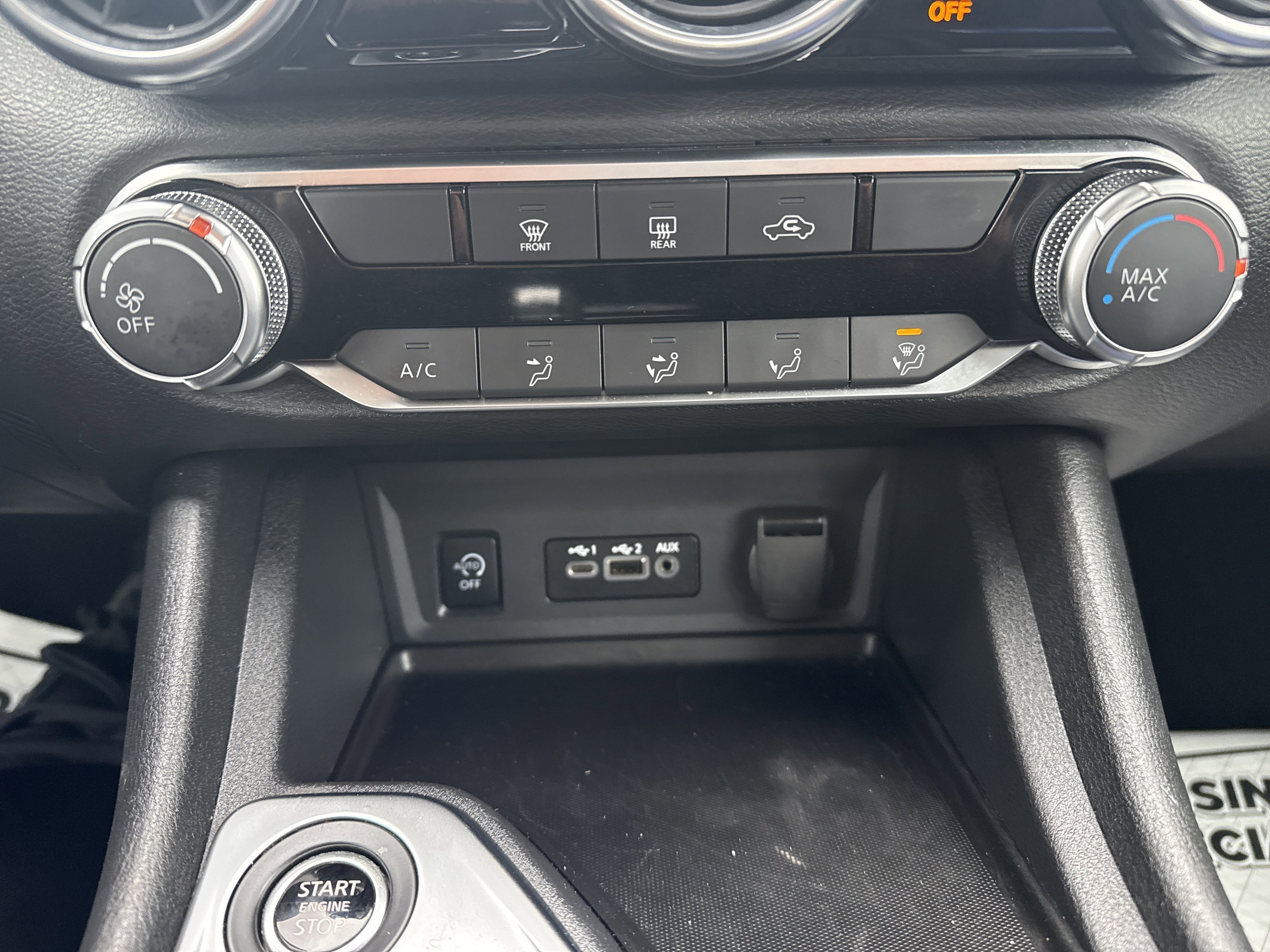 Used 2025 Nissan Sentra SV image 22