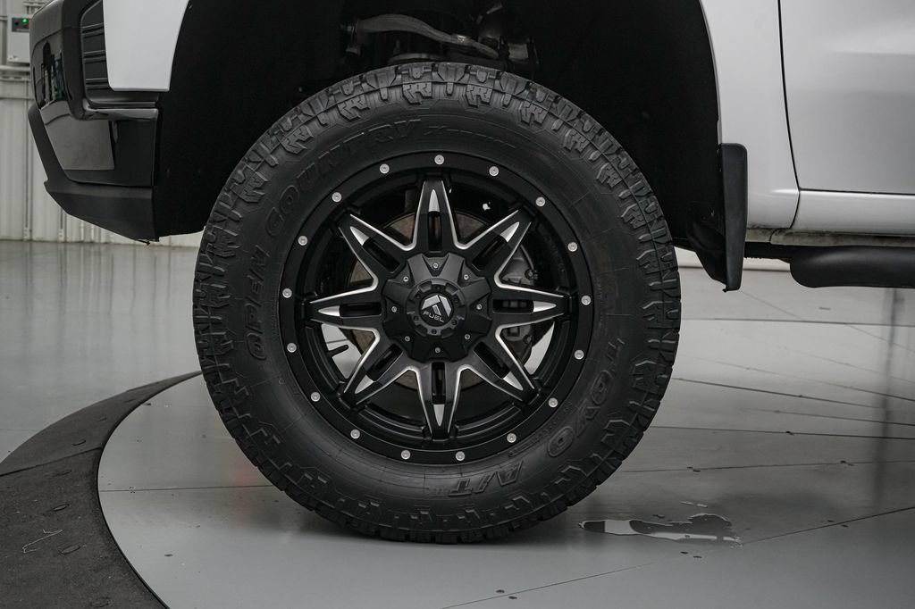 Used 2019 Chevrolet Silverado 1500 Custom Trail Boss w/ Custom Convenience Package AWD/4WD image 11
