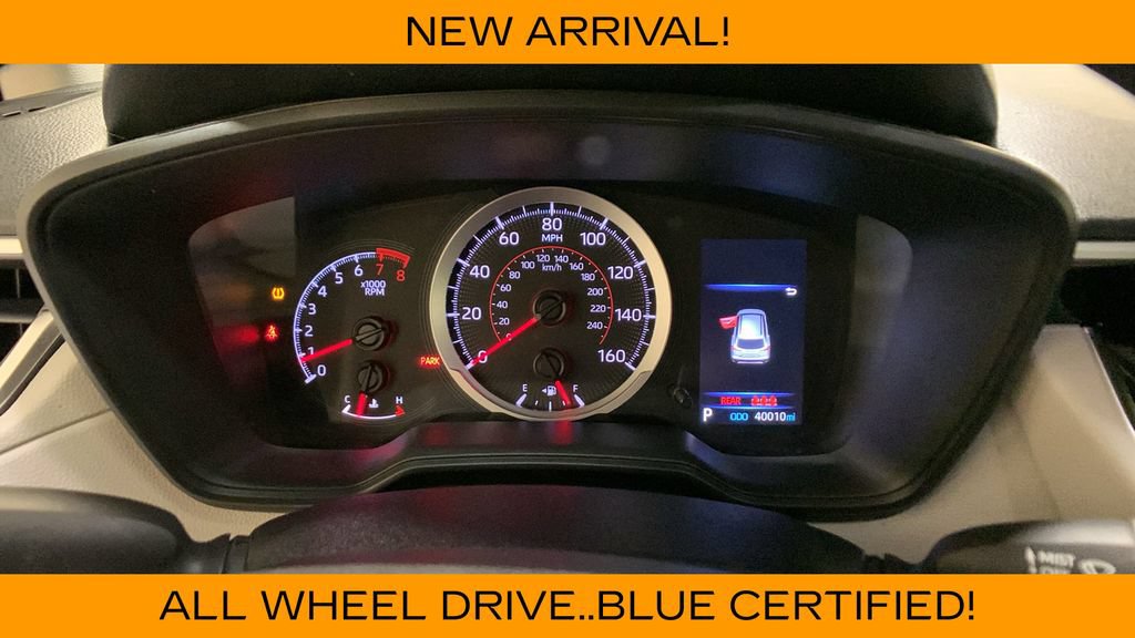 Used 2022 Toyota Corolla Cross LE AWD/4WD image 32