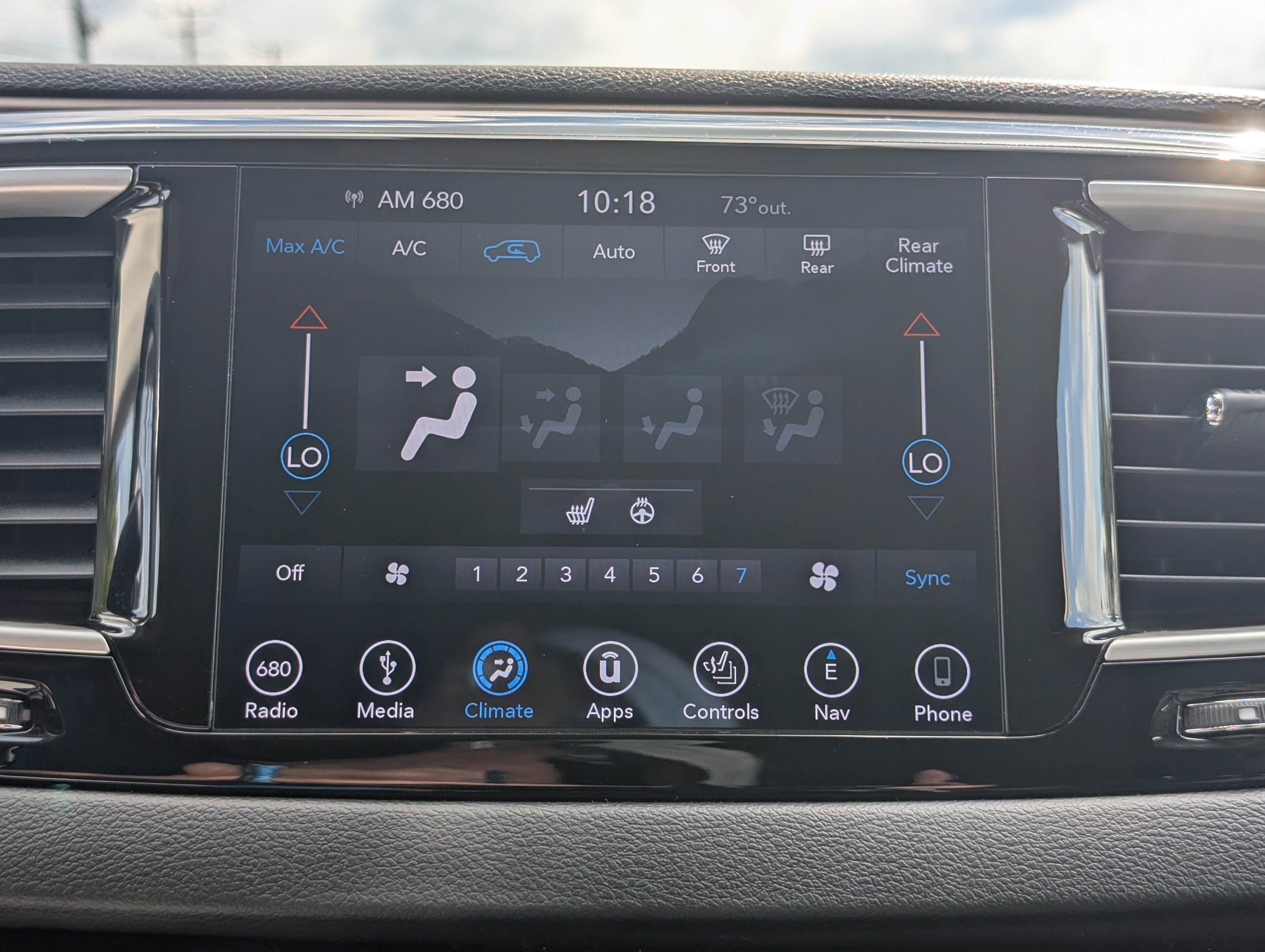 Used 2019 Chrysler Pacifica Touring Plus w/ Advanced Safetytec Group FWD image 31