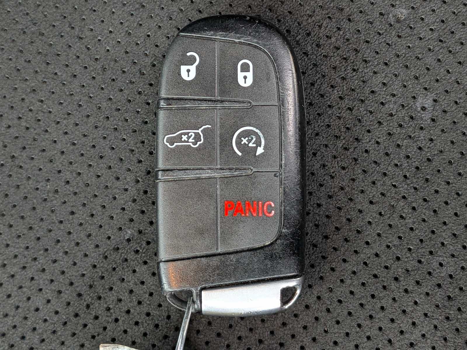 Used 2020 Dodge Durango R/T AWD/4WD image 28