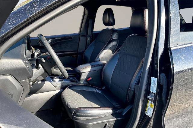 Certified 2023 Ford Escape ST-Line w/ Tech Pack #1 image 30