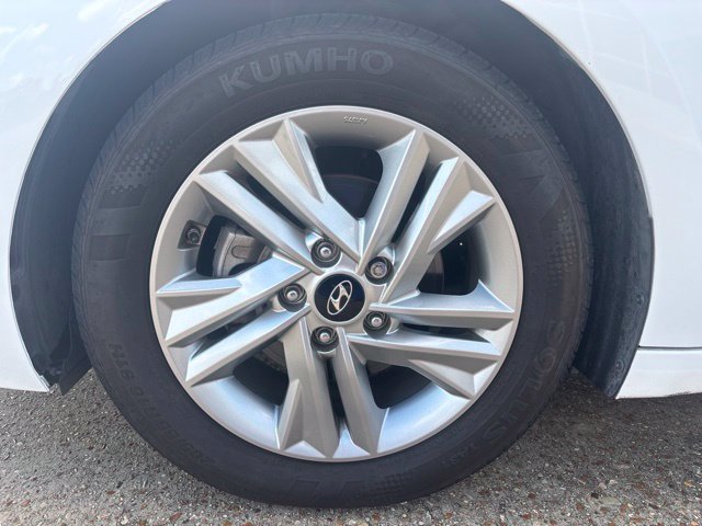 Used 2020 Hyundai Elantra SEL w/ Convenience Package (C2) FWD image 11