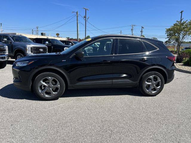 Certified 2025 Ford Escape ST-Line AWD/4WD image 7