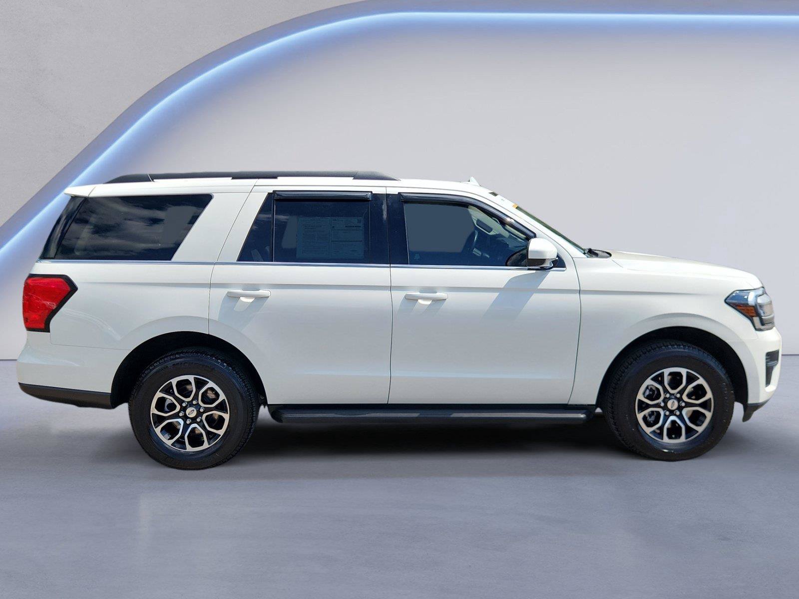 Certified 2024 Ford Expedition XLT AWD/4WD image 2