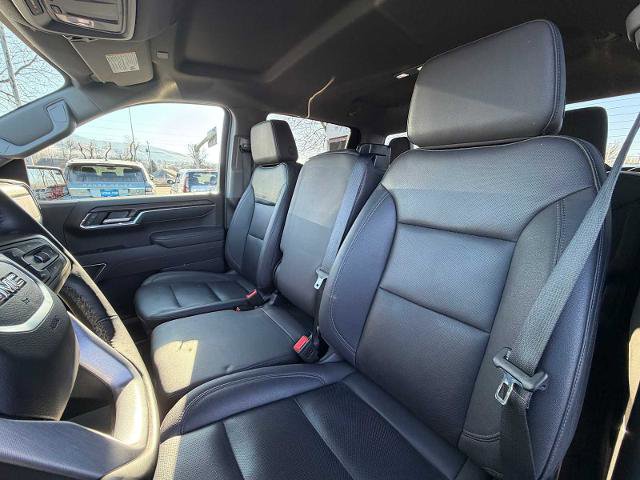 Used 2025 GMC Sierra 1500 SLT image 10