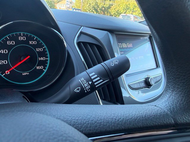 Used 2018 Chevrolet Cruze LT w/ Convenience Package FWD image 42
