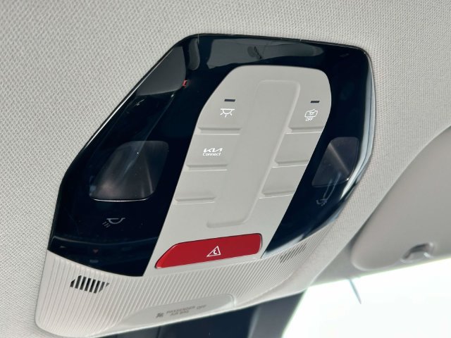Used 2025 Kia K4 FWD image 26