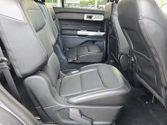 Certified 2021 Ford Explorer Limited w/ Equipment Group 301A image 8