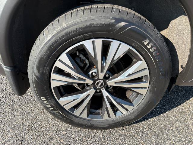 Used 2023 Nissan Rogue SV AWD/4WD image 26