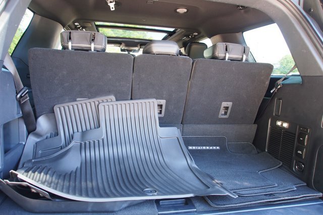 Certified 2025 Ford Expedition Platinum w/ Stealth Performance Package AWD/4WD image 17