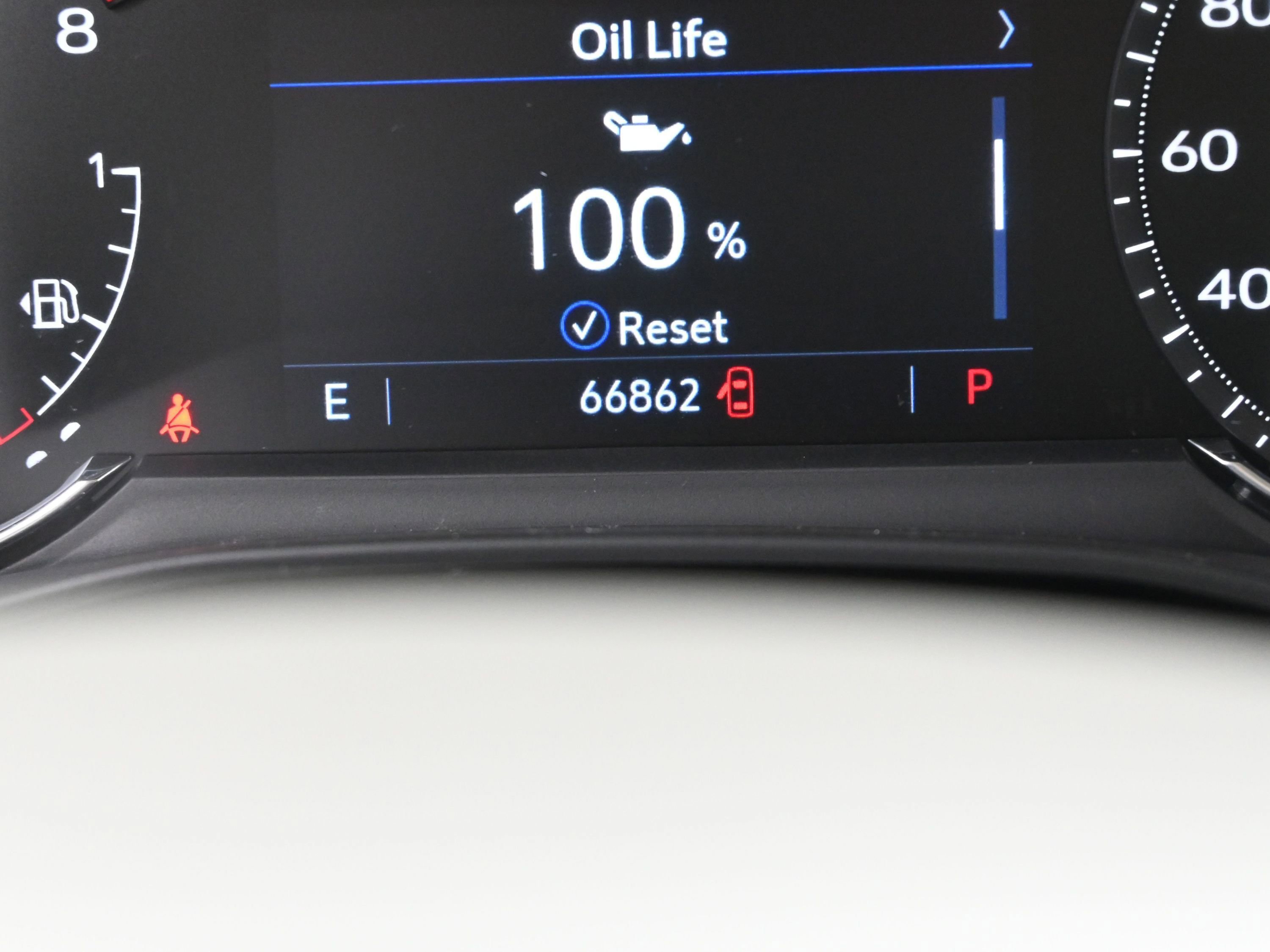 Used 2023 Cadillac XT6 Premium Luxury image 40