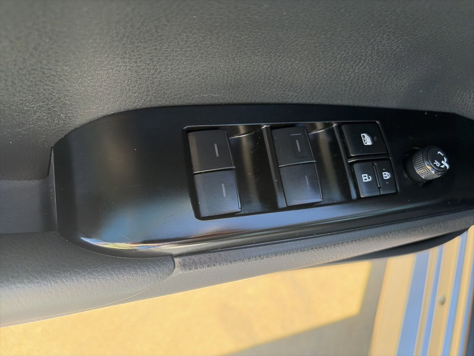 Used 2025 Toyota Camry LE image 14