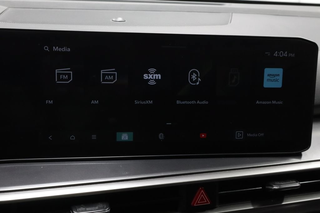 Used 2024 Kia Sorento S w/ Panoramic Sunroof Package FWD image 4
