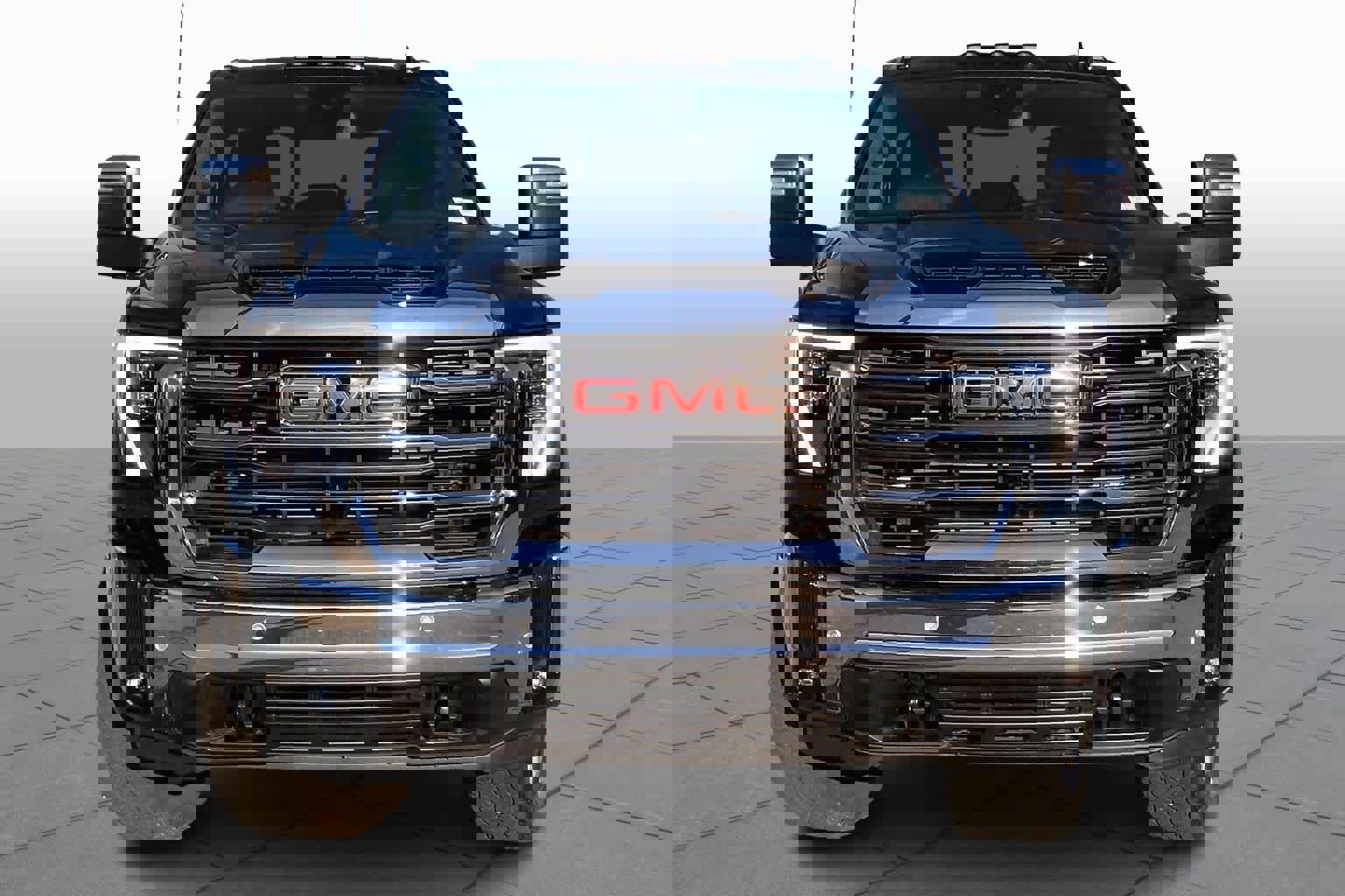 Used 2024 GMC Sierra 2500 SLT w/ SLT Premium Package image 6