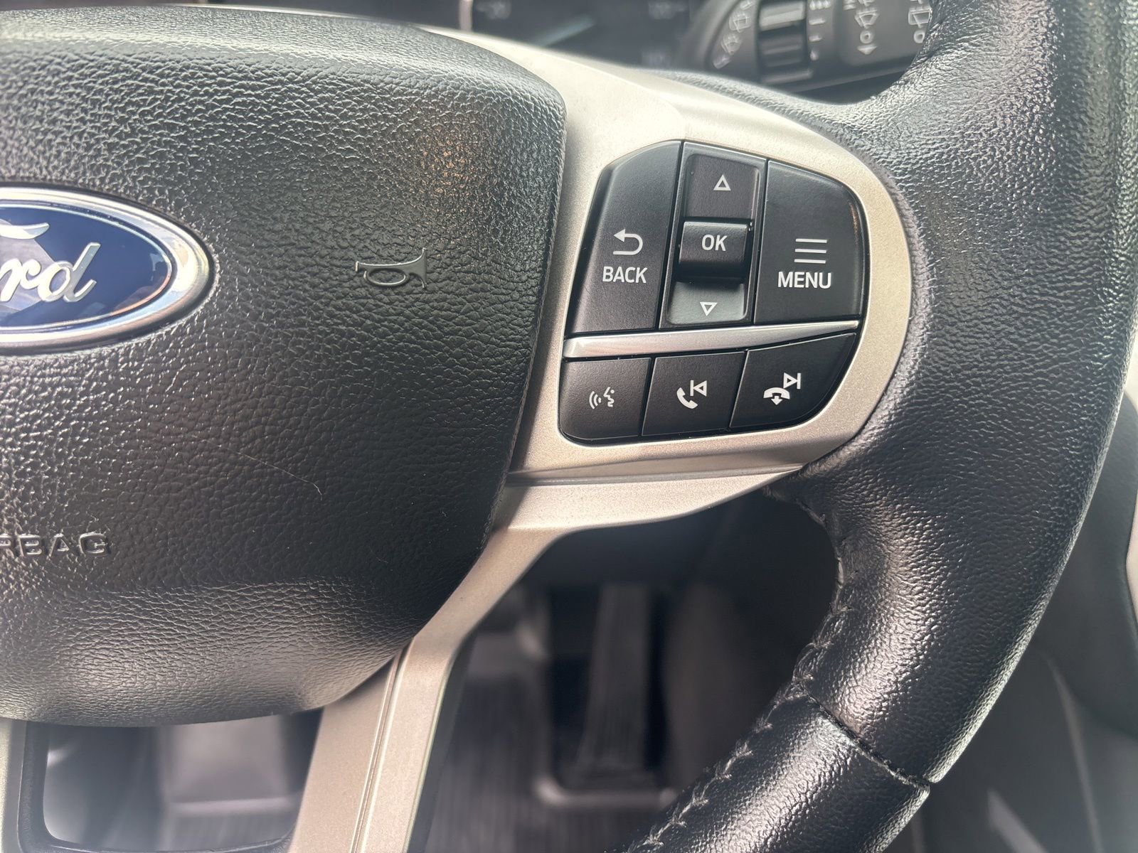 Certified 2023 Ford Explorer XLT w/ Equipment Group 202A AWD/4WD image 18