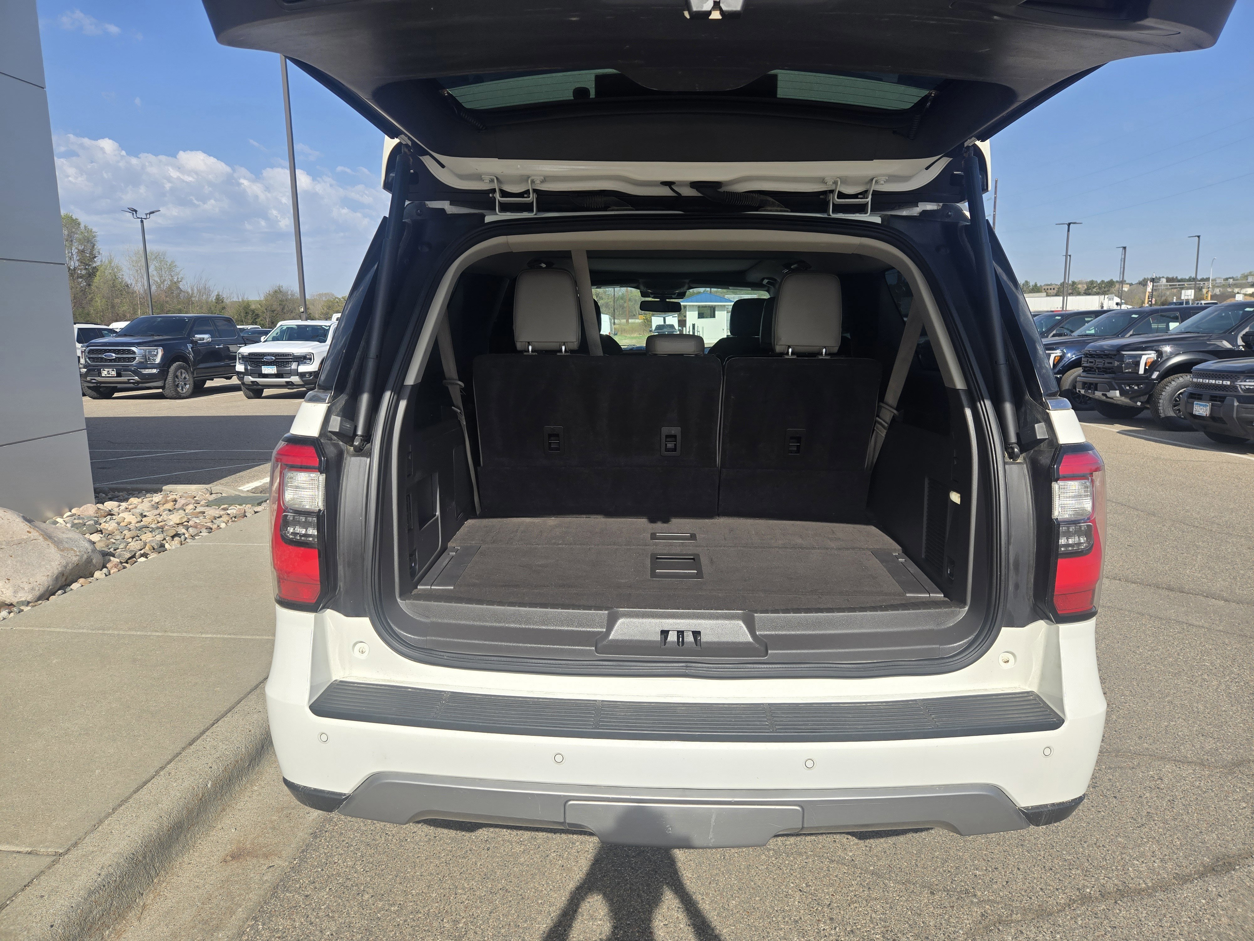 Certified 2021 Ford Expedition Max Limited AWD/4WD image 16