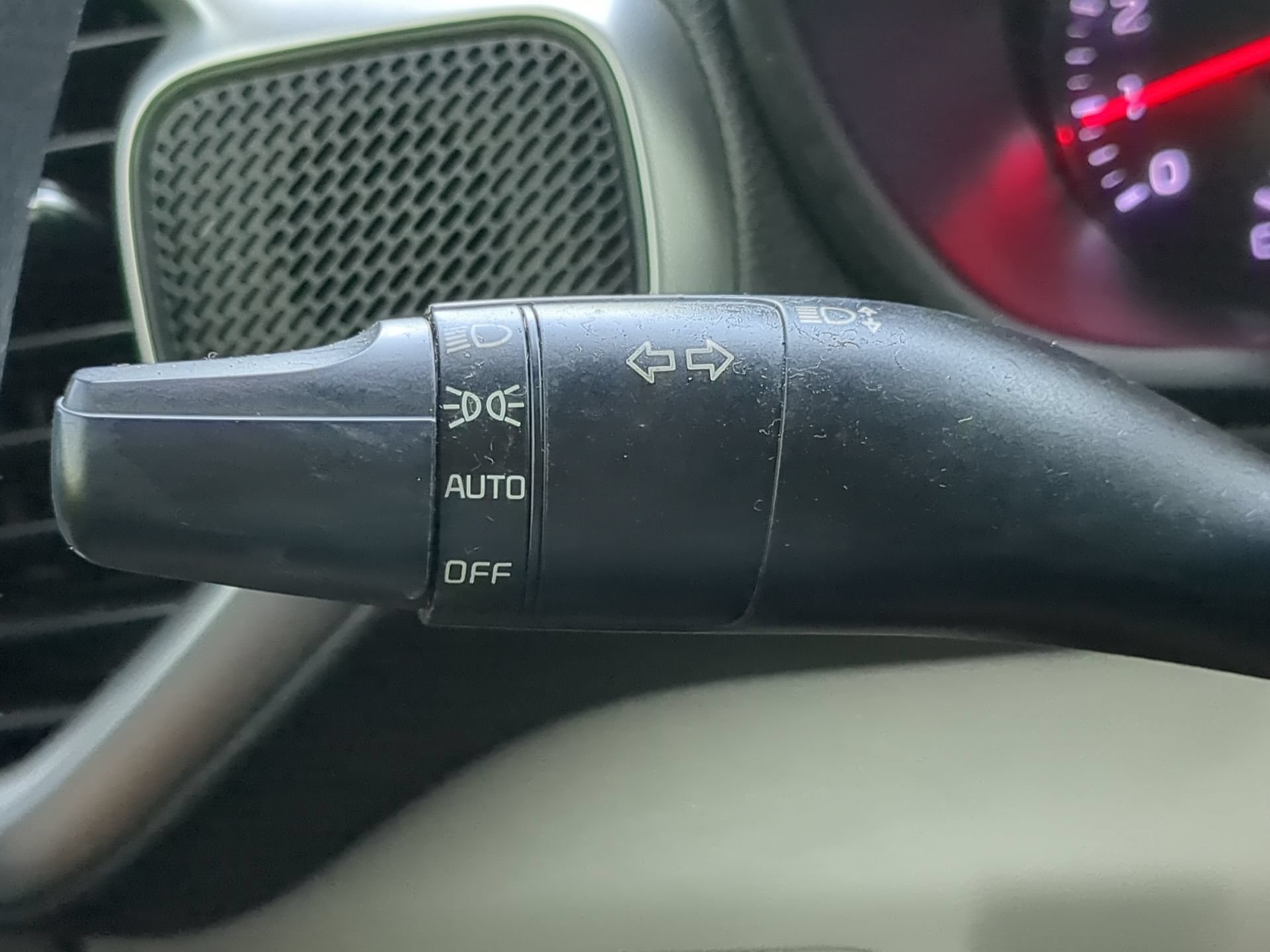 Used 2020 Kia Soul S FWD image 61