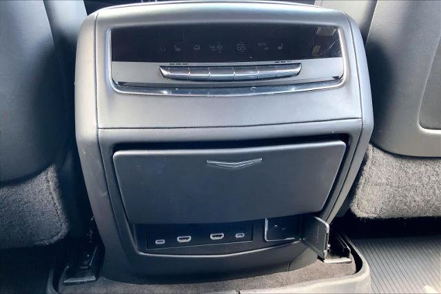 Used 2023 Cadillac Escalade Sport Platinum w/ LPO, ONYX Package AWD/4WD image 33