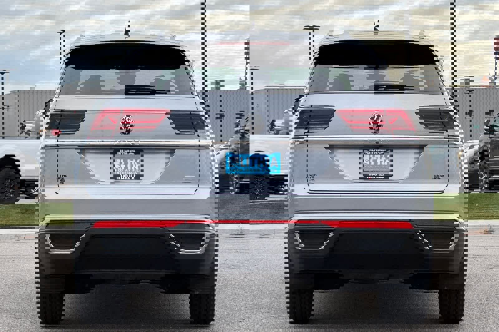 Used 2021 Volkswagen Atlas Cross Sport S image 4