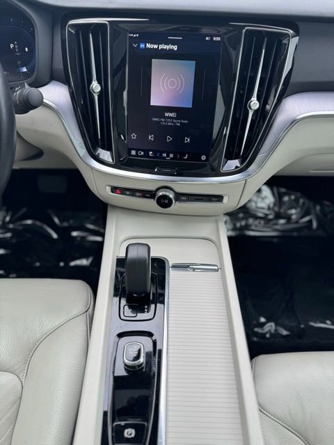 Used 2024 Volvo S60 B5 Core image 16