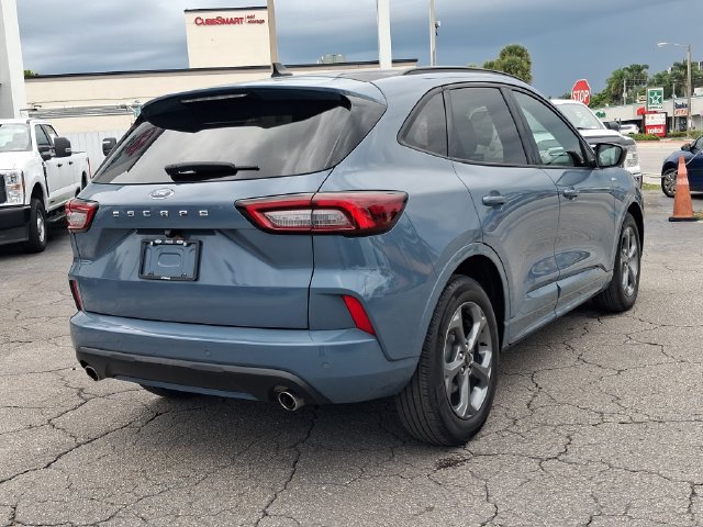 Certified 2024 Ford Escape ST-Line w/ Tech Pack #1 FWD image 4