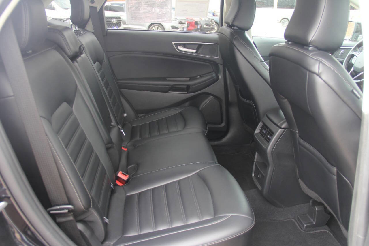 Certified 2024 Ford Edge SEL AWD/4WD image 12