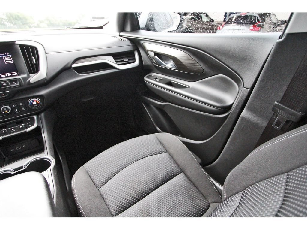 Used 2023 GMC Terrain SLE w/ Driver Convenience Package AWD/4WD image 13