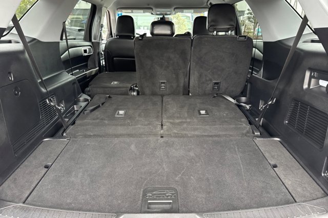 Certified 2022 Ford Explorer XLT w/ Equipment Group 202A image 18