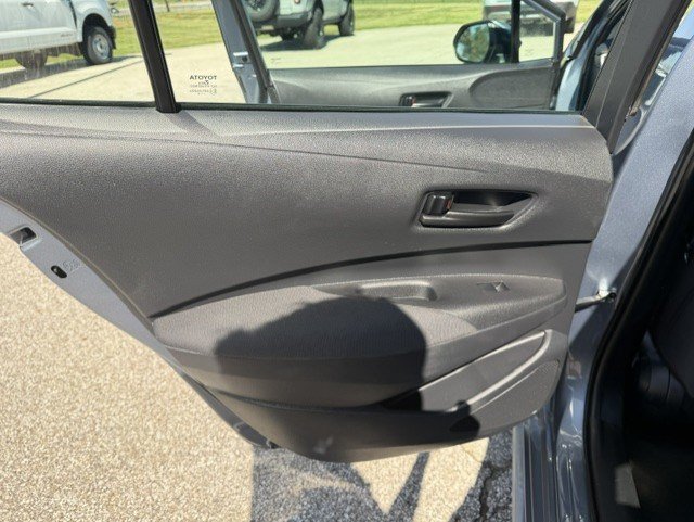 Used 2025 Toyota Corolla LE FWD image 25