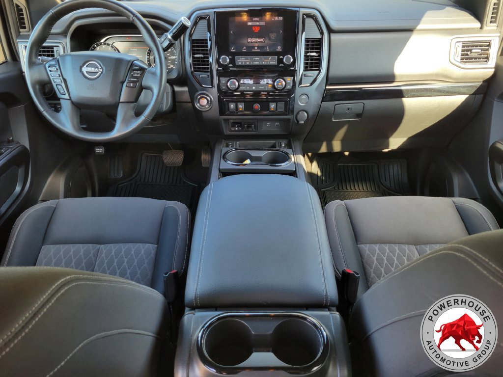 Used 2024 Nissan Titan SV w/ SV Convenience Package RWD image 18