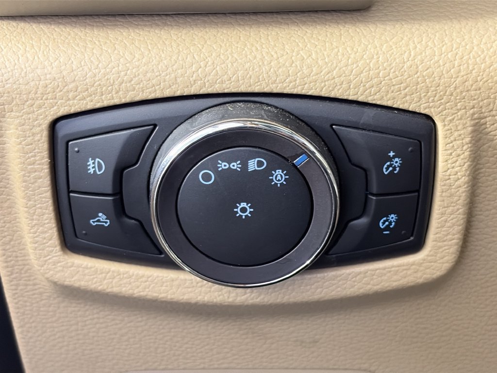 Certified 2019 Ford F350 Lariat w/ Lariat Ultimate Package AWD/4WD image 25
