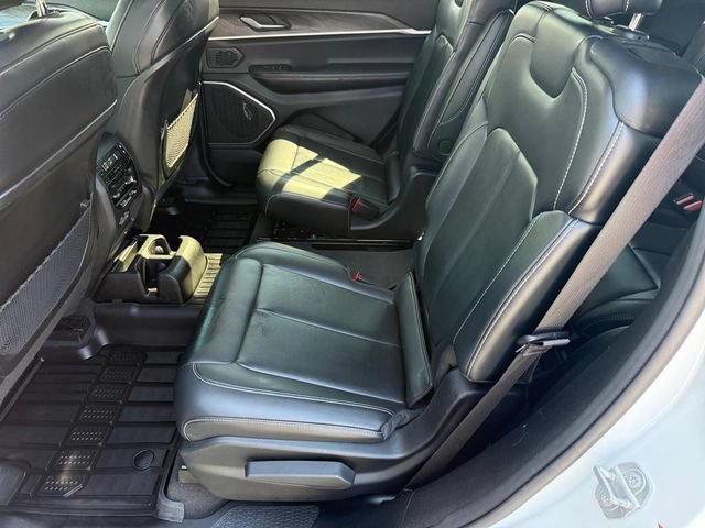 Used 2021 Jeep Grand Cherokee L Limited AWD/4WD image 12