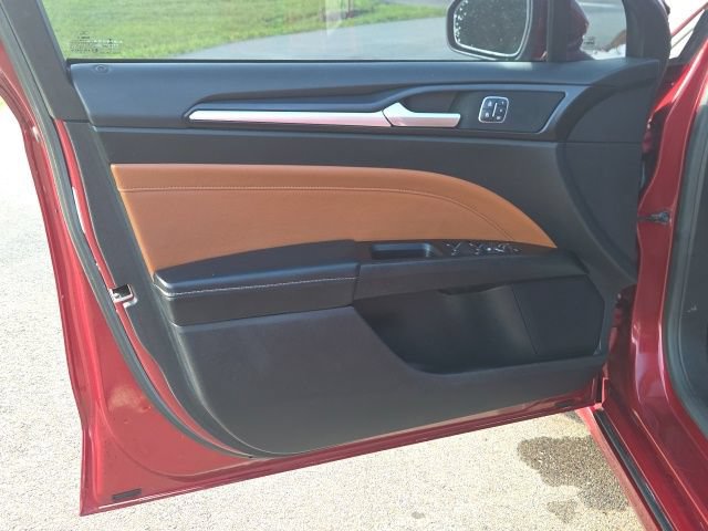 Certified 2019 Ford Fusion Titanium AWD/4WD image 22