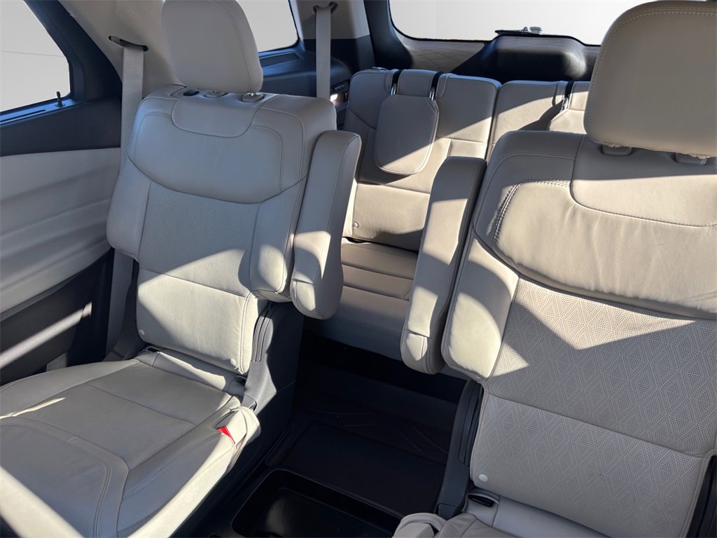 Certified 2020 Ford Explorer Platinum w/ Premium Technology Package image 10