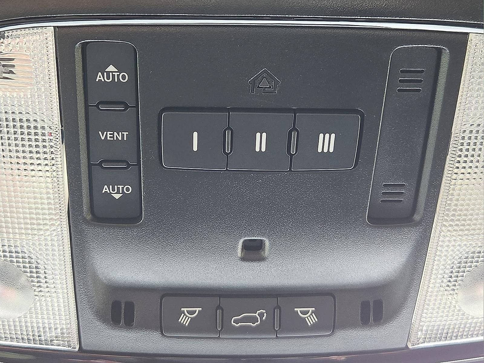 Used 2022 Dodge Durango R/T w/ Blacktop Package image 21