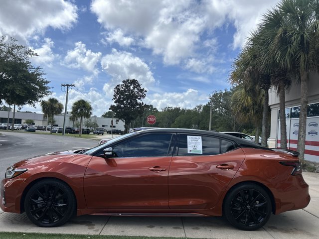 Used 2022 Nissan Maxima SR w/ Sport Mat Group FWD image 6