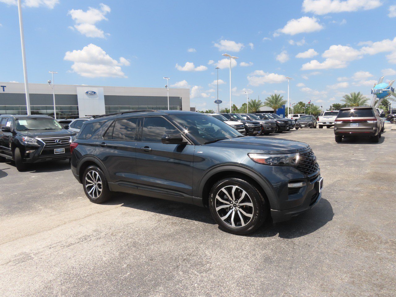 Certified 2022 Ford Explorer ST-Line RWD image 7