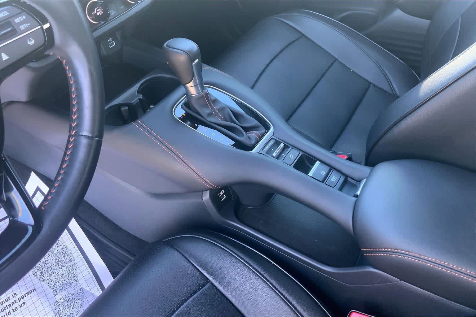 Used 2025 Honda HR-V Sport image 17