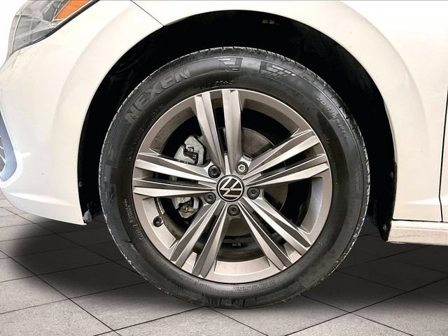 Used 2023 Volkswagen Jetta SE w/ Panoramic Sunroof Package FWD image 8