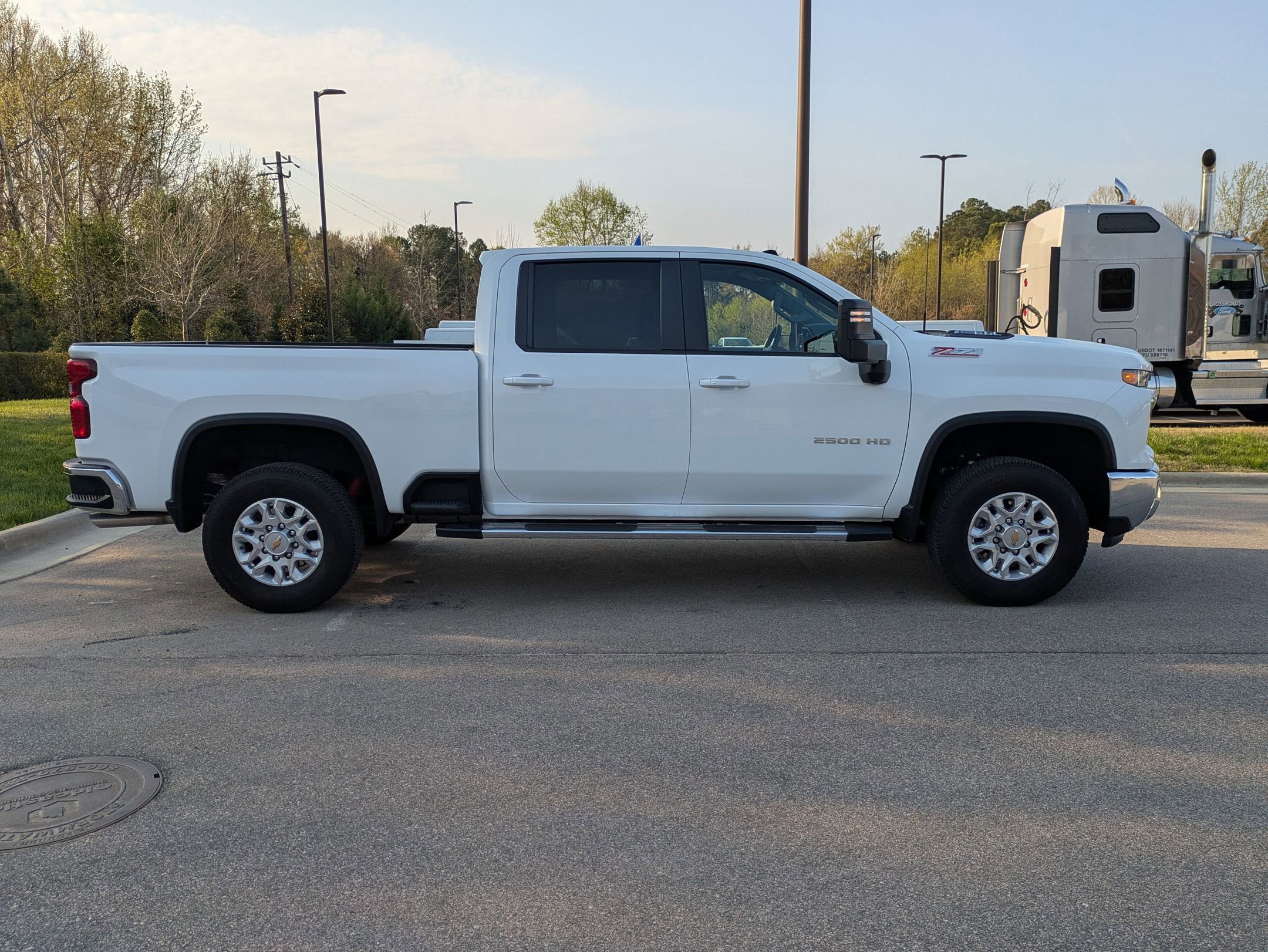Used 2025 Chevrolet Silverado 2500 LT w/ All Star Edition image 7