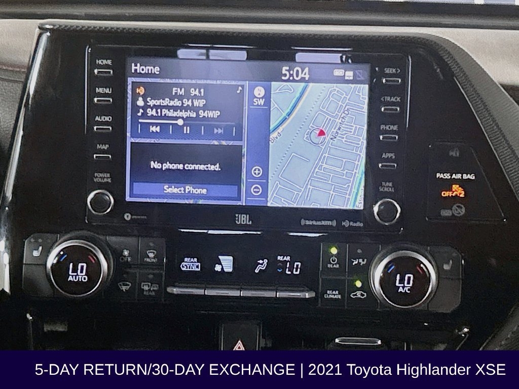 Used 2021 Toyota Highlander XSE AWD/4WD image 18