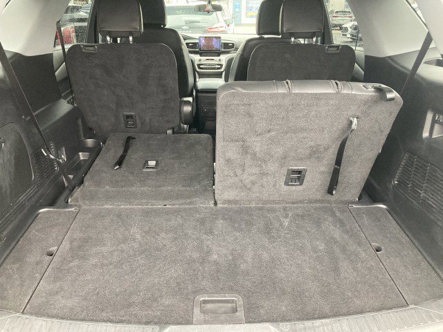 Certified 2022 Ford Explorer XLT w/ Equipment Group 202A image 16