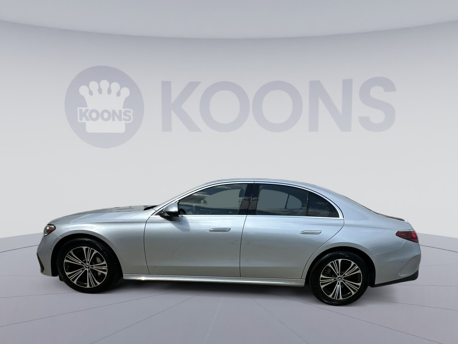 Used 2024 Mercedes-Benz E 350 4MATIC Sedan w/ Driver Assistance Package image 13