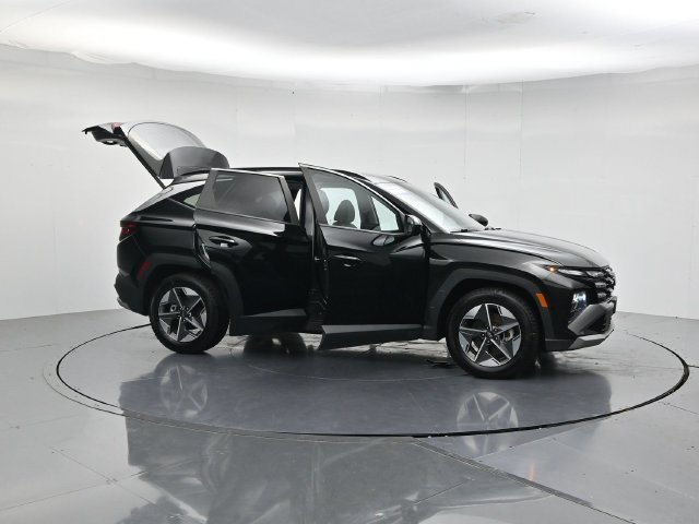 Used 2025 Hyundai Tucson SEL FWD image 46