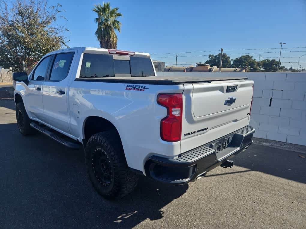 Used 2024 Chevrolet Silverado 1500 LT Trail Boss w/ LT Trail Boss Premium Package AWD/4WD image 5