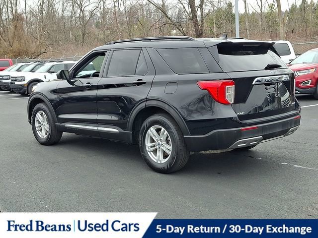 Certified 2023 Ford Explorer XLT w/ Equipment Group 202A image 4